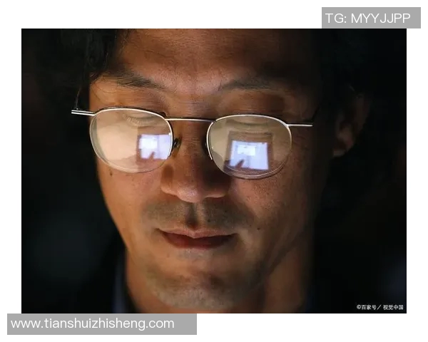 足球明星们如何看待乔布斯的创新精神与领导魅力