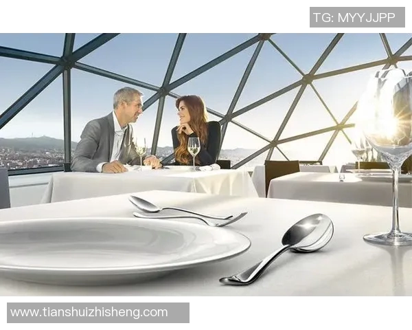 足球明星用餐礼仪揭秘：优雅餐桌上的风采与文化展示