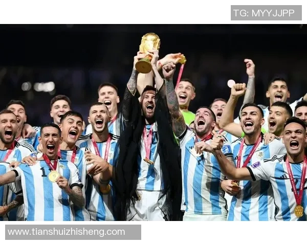 足球明星齐聚卡塔尔观看精彩赛事视频分享热情与激情的瞬间